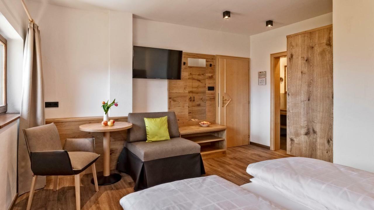 Hotel Garni Sonngart Andrian Exterior photo