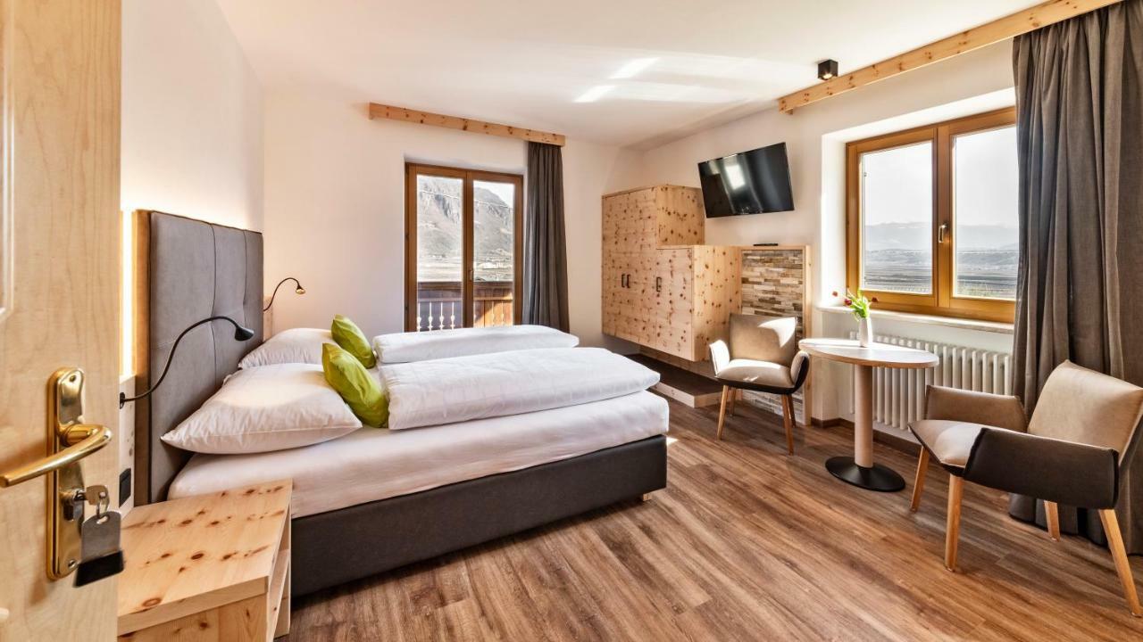 Hotel Garni Sonngart Andrian Exterior photo